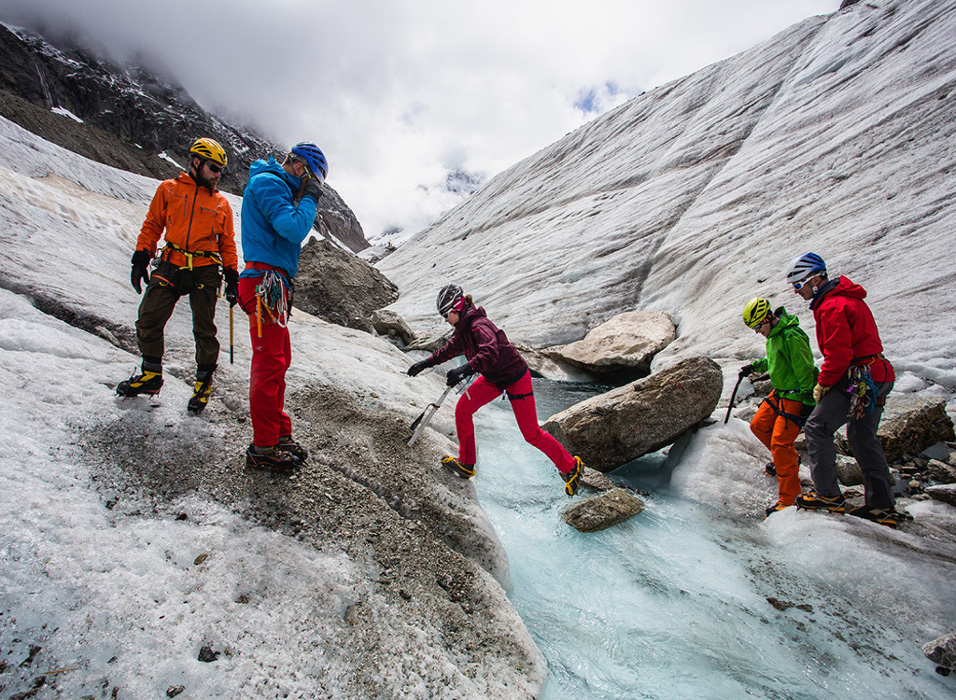 Arc'teryx Academy