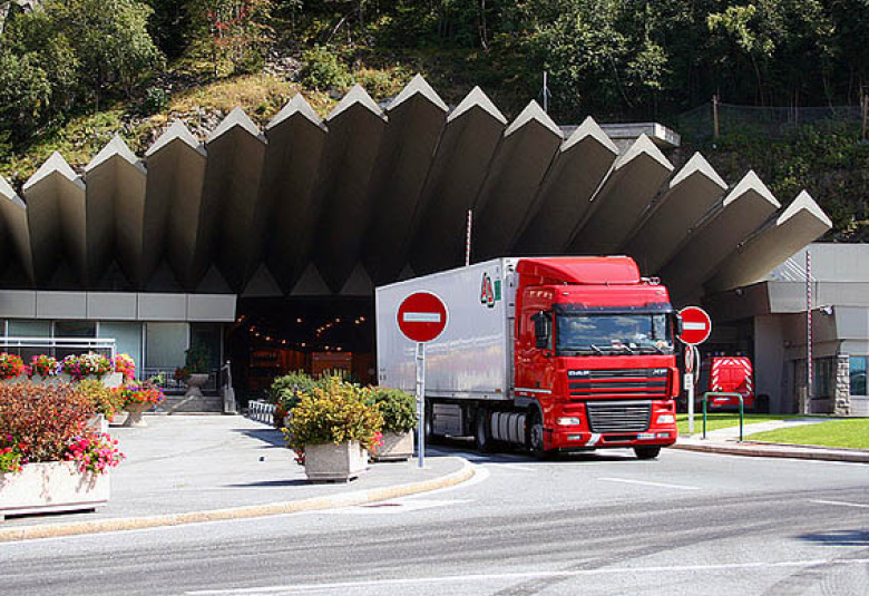 Tunnel news 11 Sept 2023 Frejus open Mont Blanc closed Chamonix